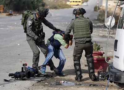 Les journalistes palestiniens et leur syndicat plus que jamais en danger
Communiqué de l\'inter-syndicale des journalistes français au Premier ministre Valls à l\'occasion de sa visite en Israël
